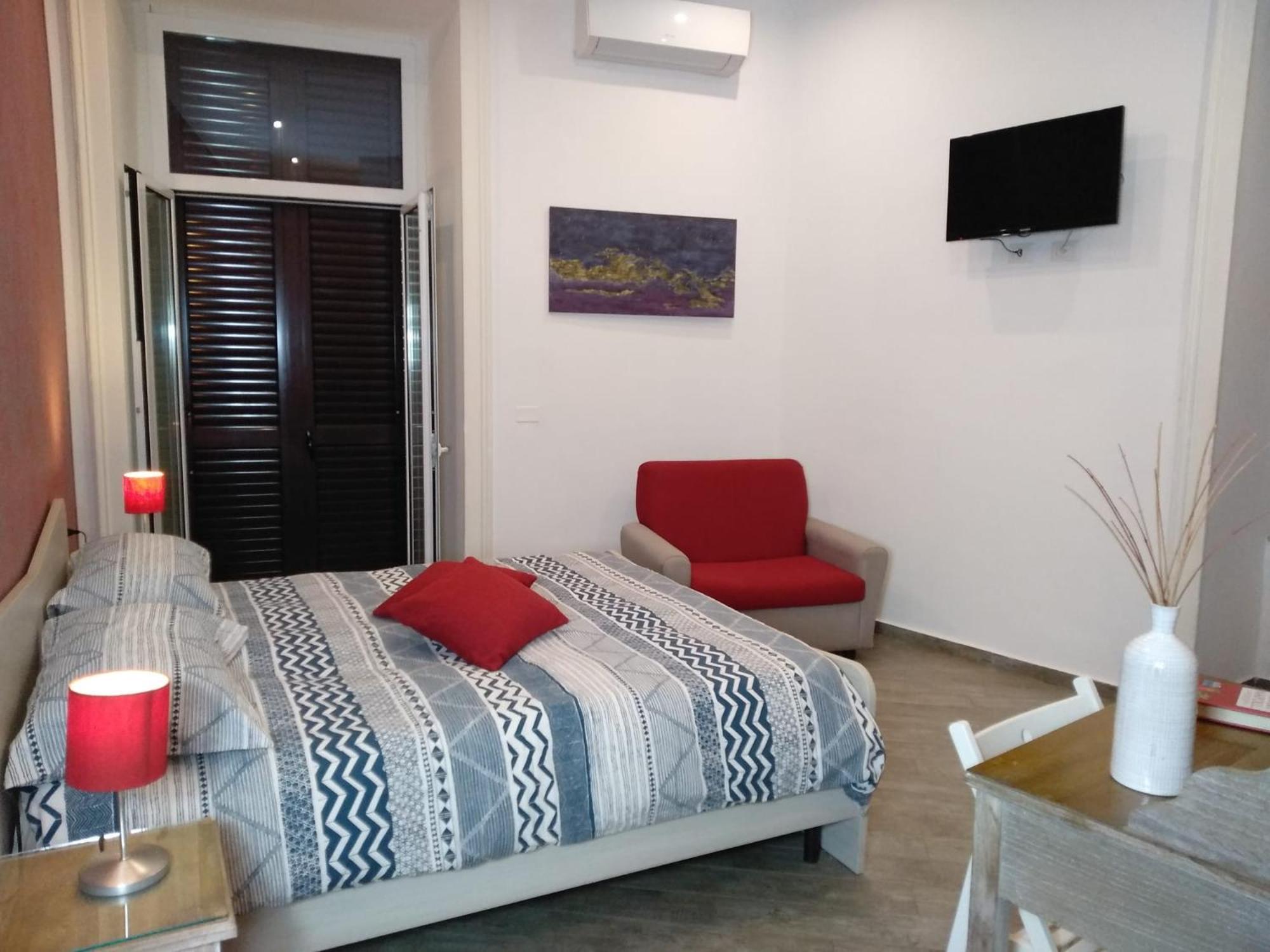 B&B Da Ary Colorful Rooms Наполи Екстериор снимка