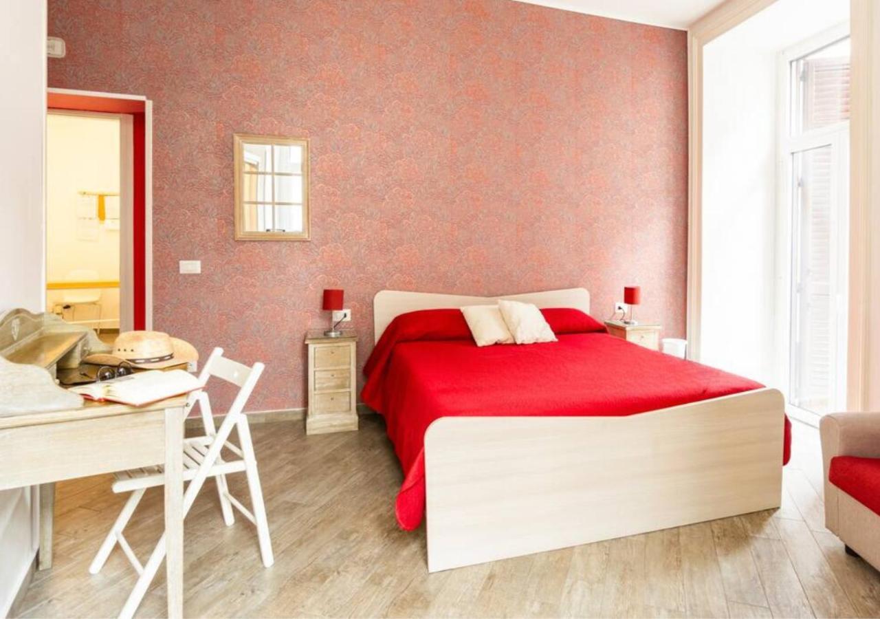 B&B Da Ary Colorful Rooms Наполи Екстериор снимка