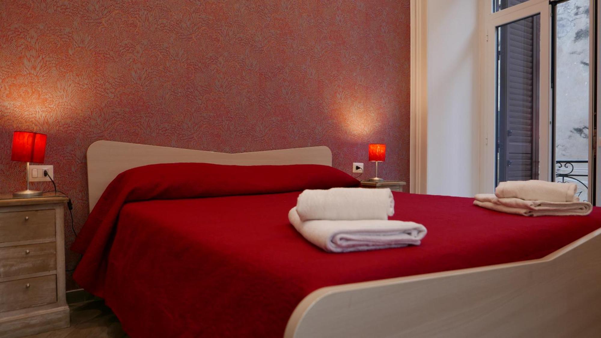 B&B Da Ary Colorful Rooms Наполи Екстериор снимка