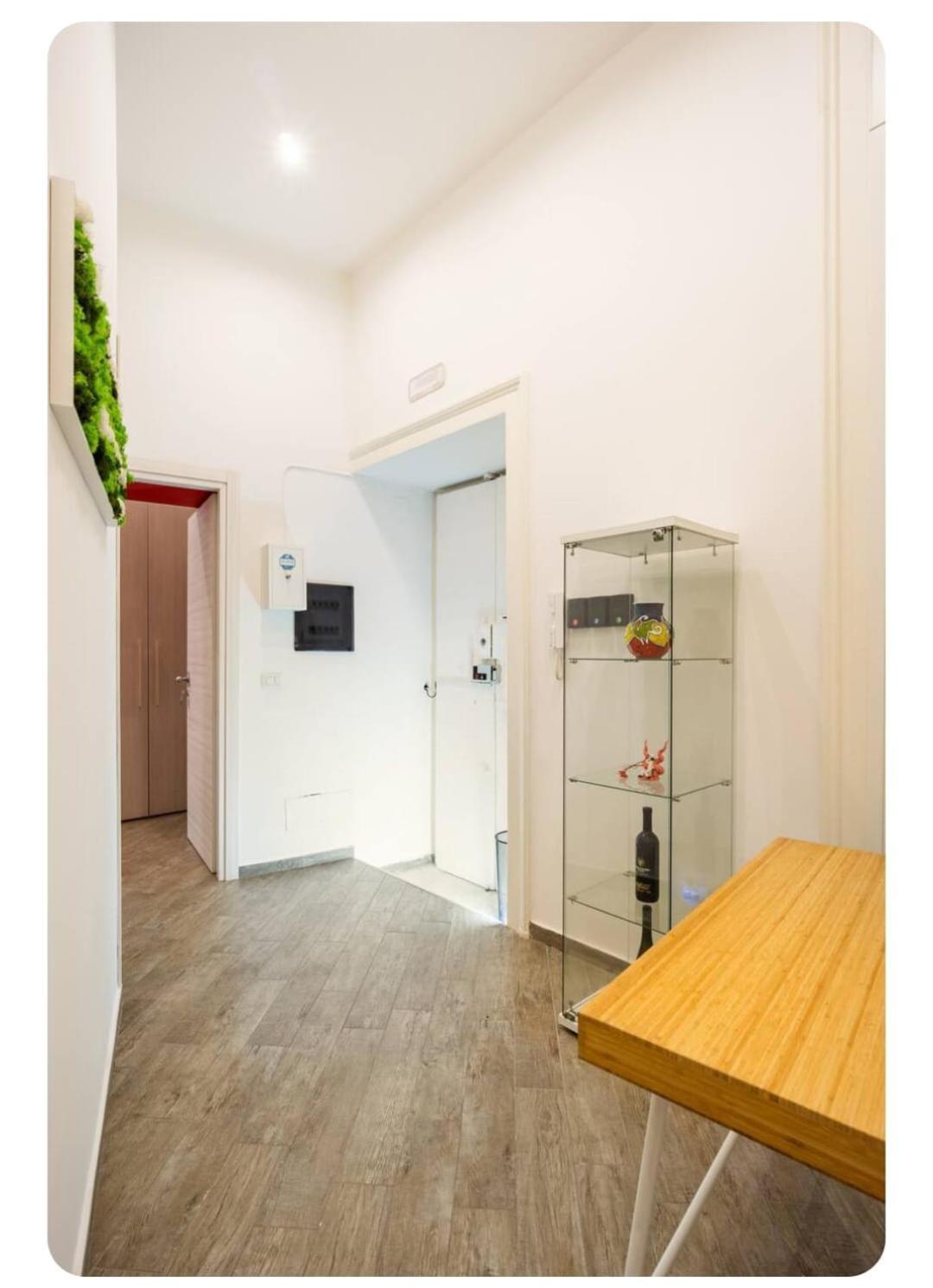 B&B Da Ary Colorful Rooms Наполи Екстериор снимка